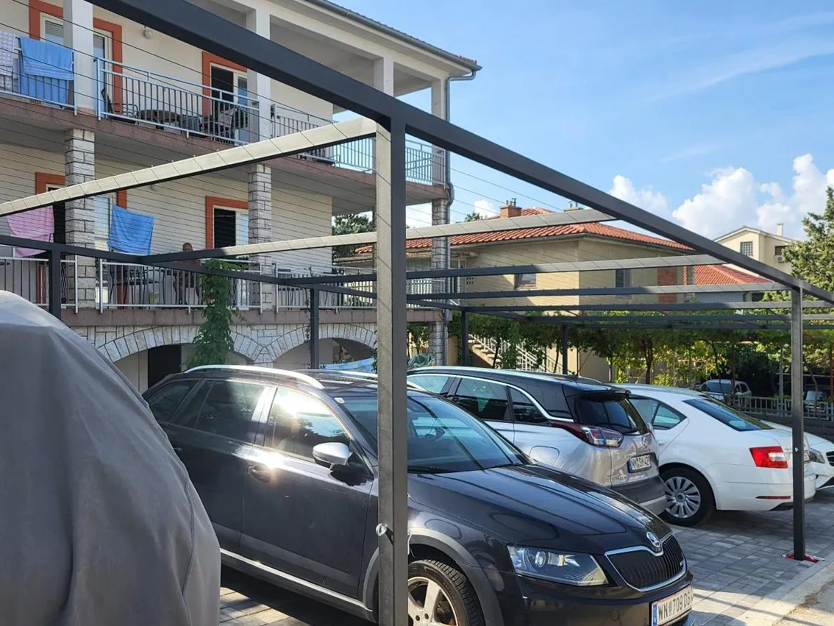 Triple Room Selce 2379D Guest house